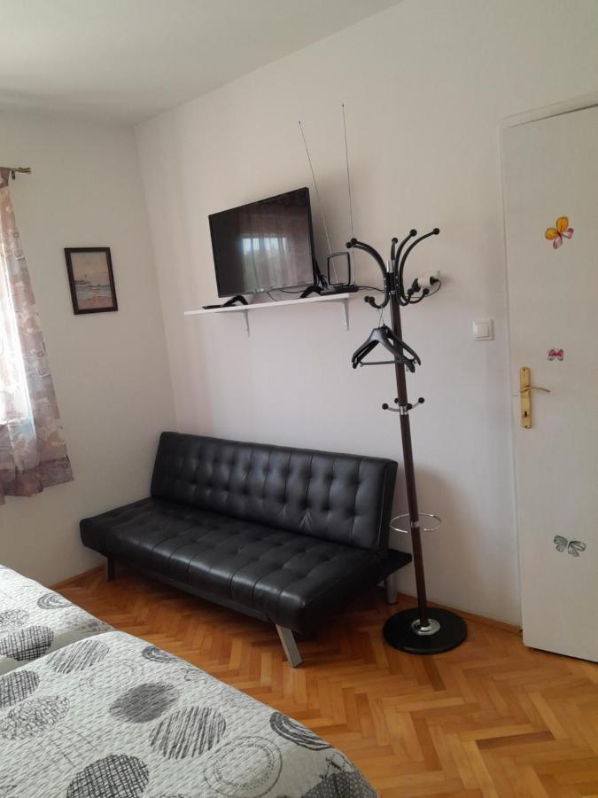 Room Bioci Σίμπενικ Εξωτερικό φωτογραφία