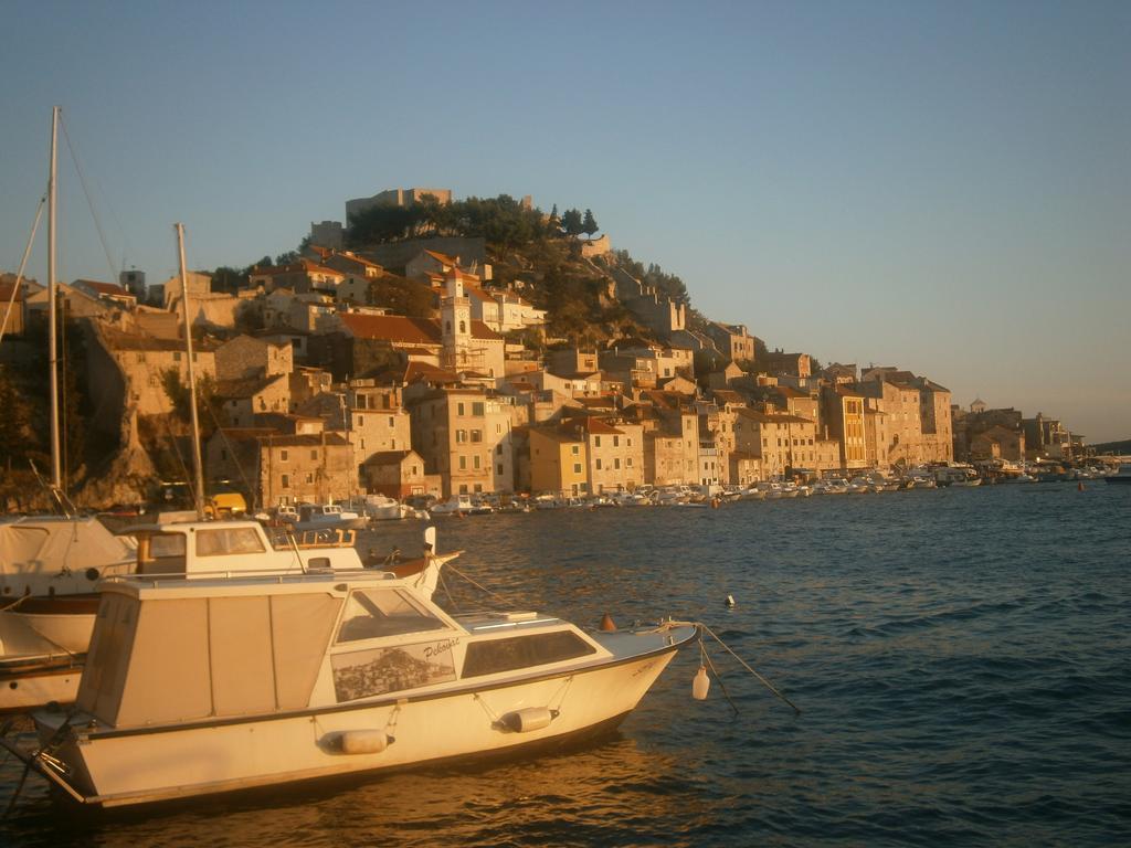 Room Bioci Σίμπενικ Εξωτερικό φωτογραφία